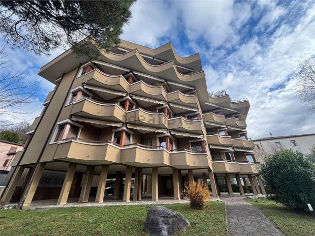 Appartamento in vendita a Tavernerio, Lombardia