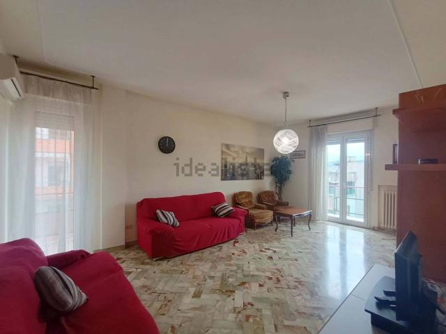 Appartamento in vendita a Montegranaro, Marche