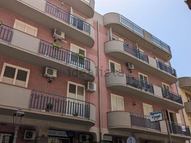 Appartamento in vendita a Aci Santa Lucia, Aci Catena