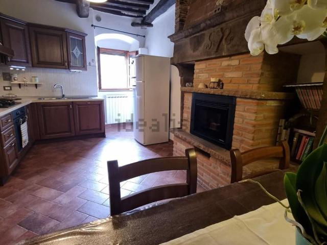 Appartamento in vendita a Montecatini Val Di Cecina, Toscana