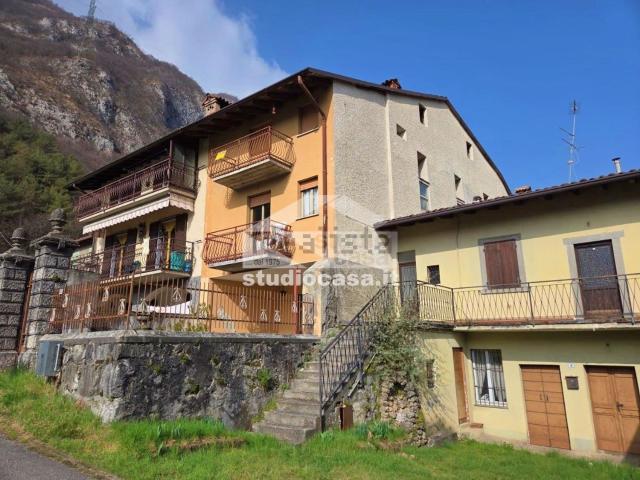 Appartamento in vendita a Ardesio, Lombardia