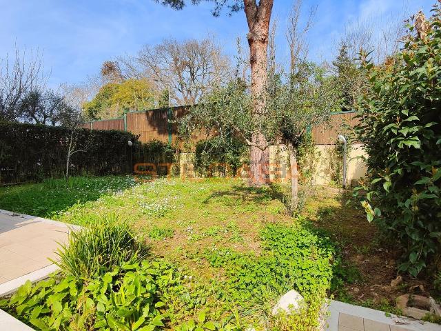 Appartamento in vendita a Ledimar, Marche