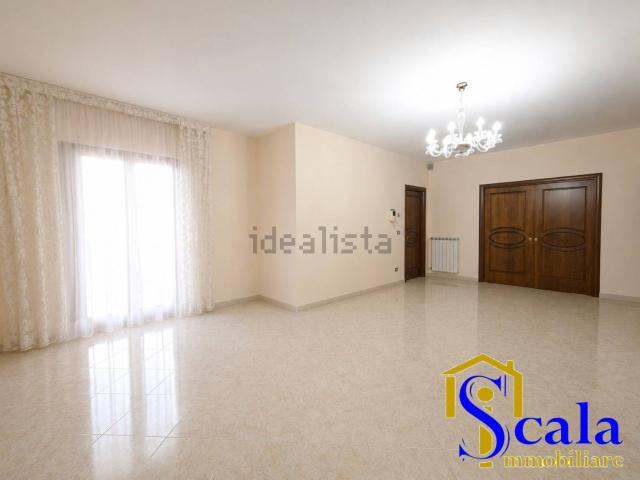 Appartamento in vendita a Casapulla, Campania