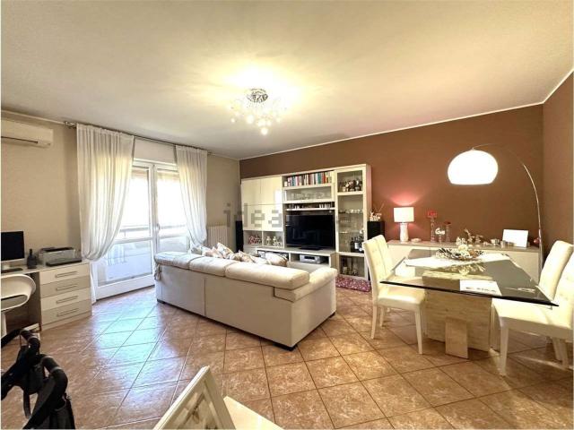 Appartamento in vendita a Vignate, Lombardia