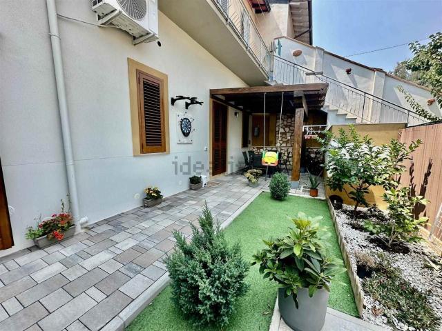 Appartamento in vendita a Cecina, Toscana