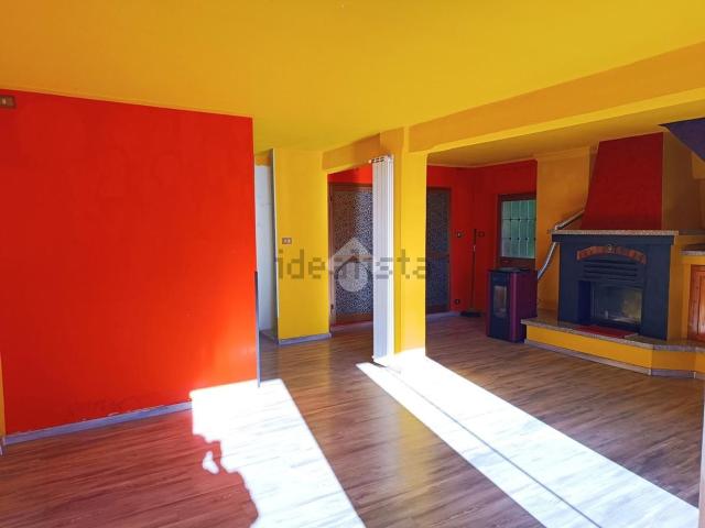 Appartamento in vendita a Valdilana, Piemonte