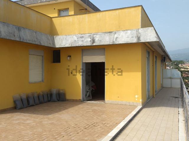 Attico in vendita a Giarre, Sicilia