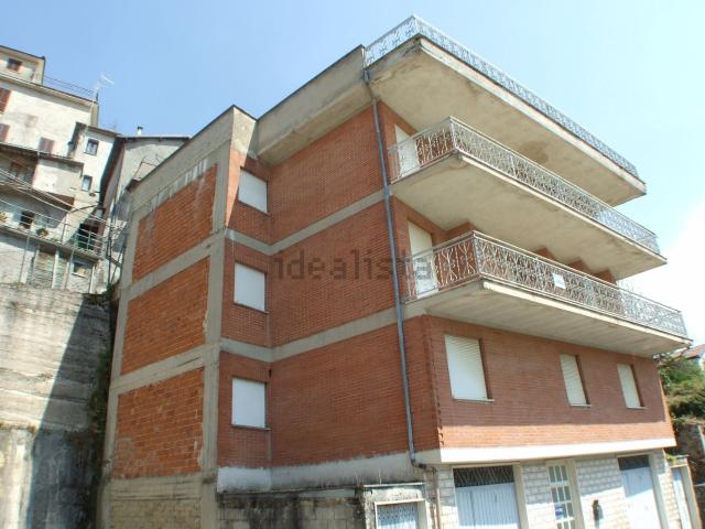 Appartamento in vendita a Turania, Lazio