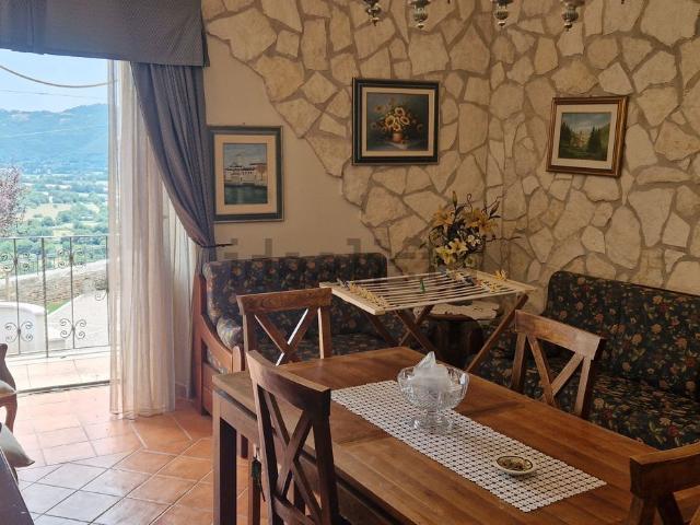 Appartamento in vendita a Pereto, Abruzzo