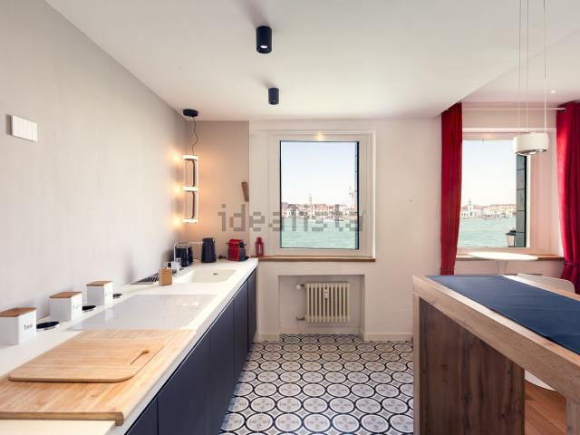 Appartamento in vendita a Venezia-Murano-Burano, Venezia