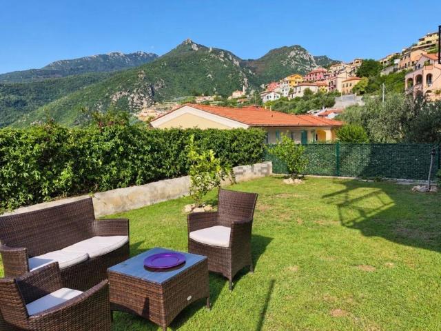 Appartamento in vendita a Magliolo, Savona