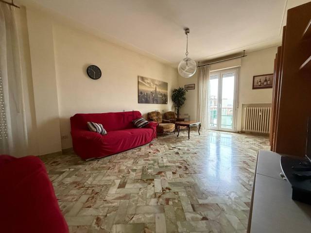 Appartamento in vendita a Loreto, Marche