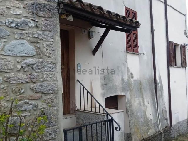 Appartamento in vendita a Acquasparta, Umbria