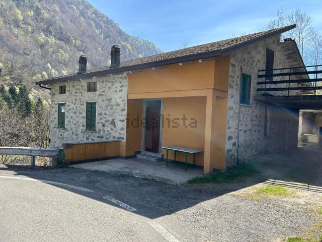 Appartamento in vendita a Ardenno, Lombardia