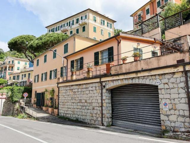 Appartamento in vendita a Case rosse, Camogli