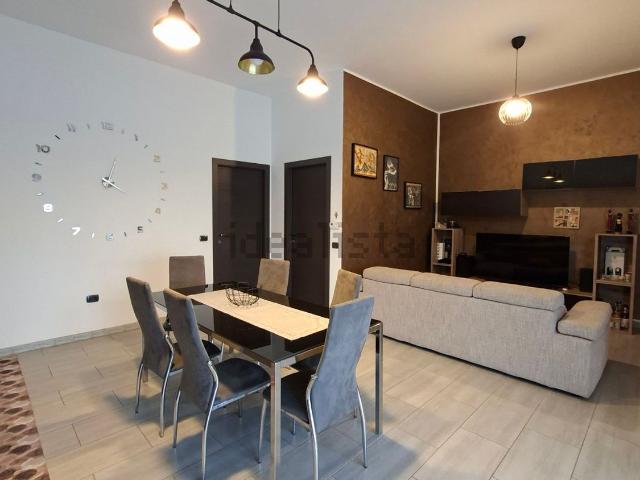 Appartamento in vendita a Dorno, Pavia