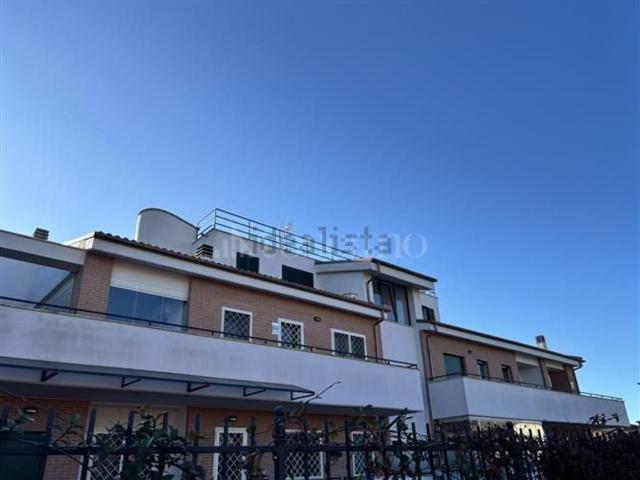 Attico in vendita a Mostacciano, Roma Capitale