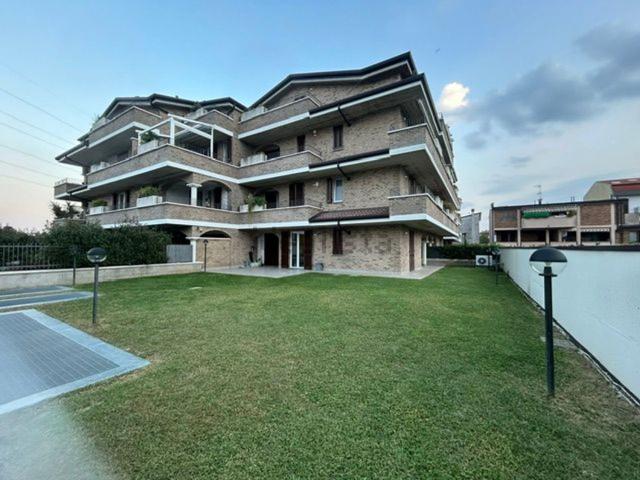 Appartamento in vendita a Seveso, Lombardia