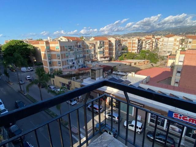 Appartamento in vendita a Reggio di Calabria, Reggio Calabria