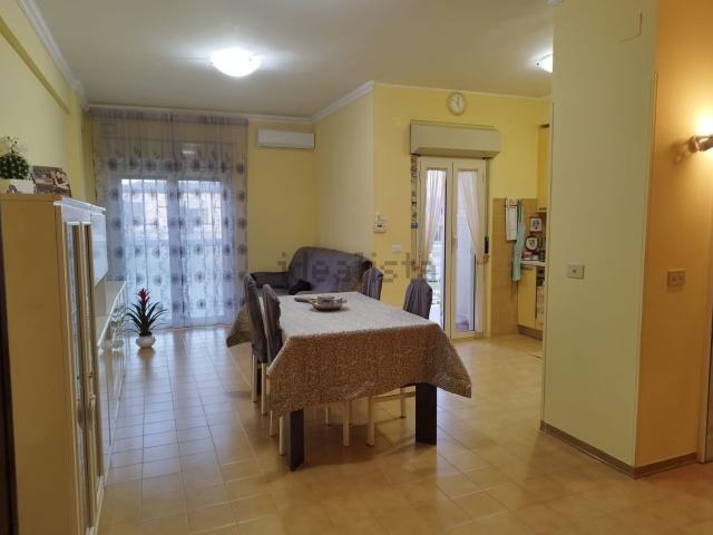 Appartamento in vendita a Villaggio Rinascita, Roma Capitale