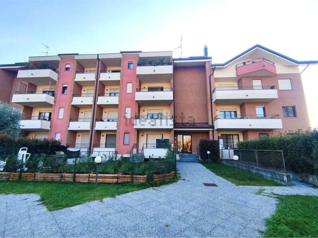 Attico in vendita a Villaggio del Sole, Limbiate