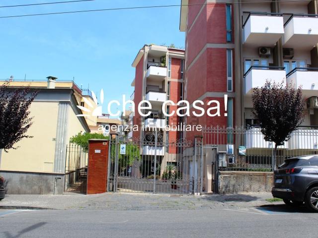 Appartamento in vendita a Portici, Campania