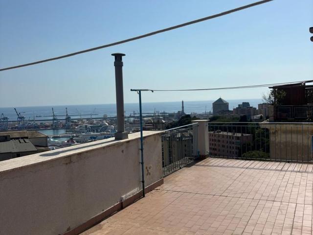 Attico in vendita a San Teodoro, Genova