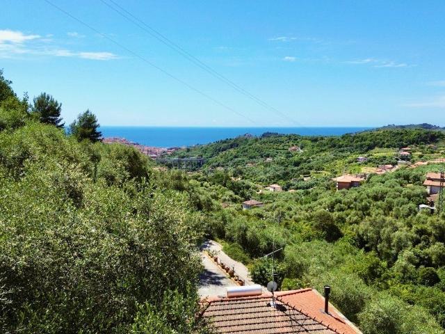 Appartamento in vendita a Imperia, Liguria