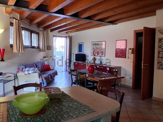 Appartamento in vendita a Corte Maggiole, Villafranca Di Verona