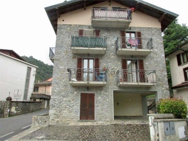 Appartamento in vendita a Corna Imagna, Lombardia
