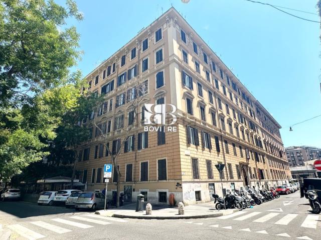 Attico in vendita a Municipio Roma I, Roma Capitale