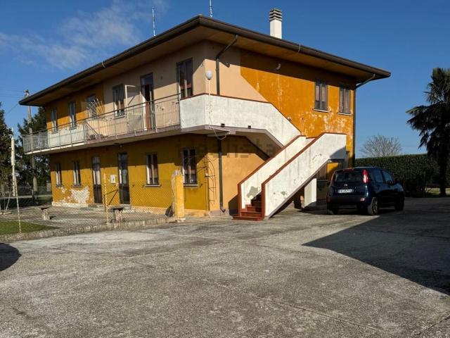 Appartamento in vendita a Porto Tolle, Polesine Camerini