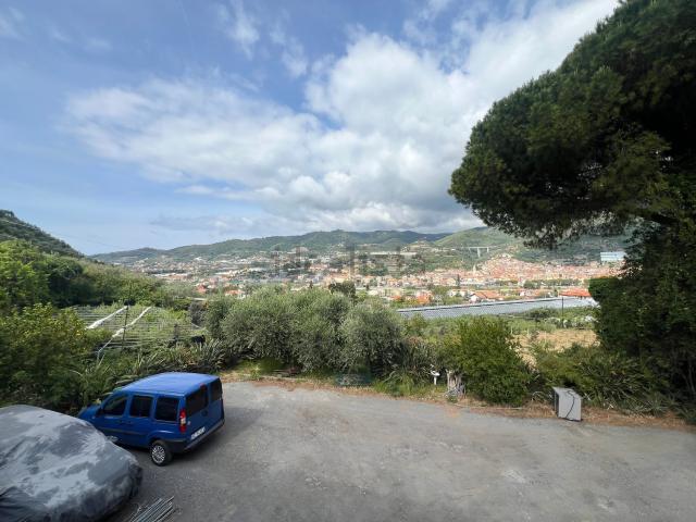 Appartamento in vendita a Taggia, Castellaro