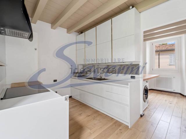 Appartamento in vendita a Cardano, Como