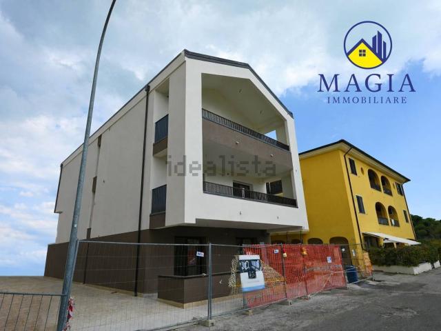 Appartamento in vendita a Marina centro, Marche