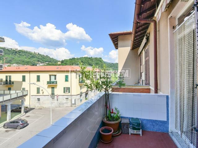 Appartamento in vendita a Lezza, Ponte Lambro
