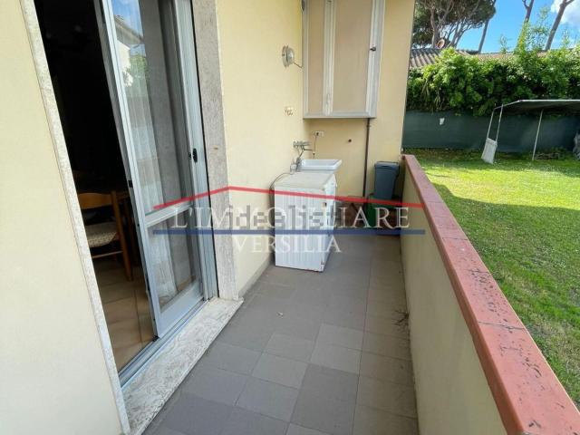 Appartamento in vendita a Montignoso, Toscana