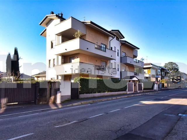 Appartamento in vendita a Cesano Maderno, Lombardia