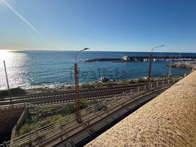 Appartamento in vendita a Arziglia, Bordighera