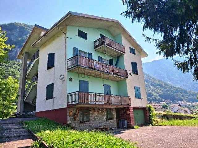 Appartamento in vendita a Comunità Montana della Valle Brembana, Cornalba