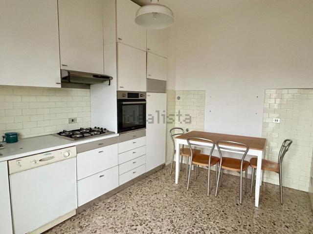 Appartamento in vendita a Mandello Del Lario, Lombardia