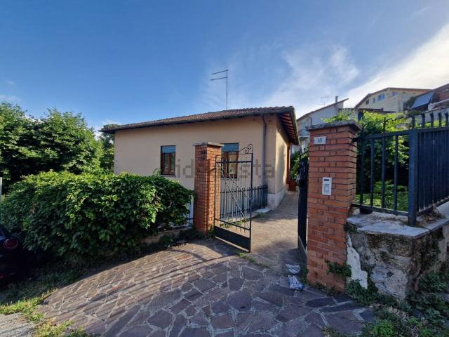 Appartamento in vendita a Squarciarelli, Roma Capitale