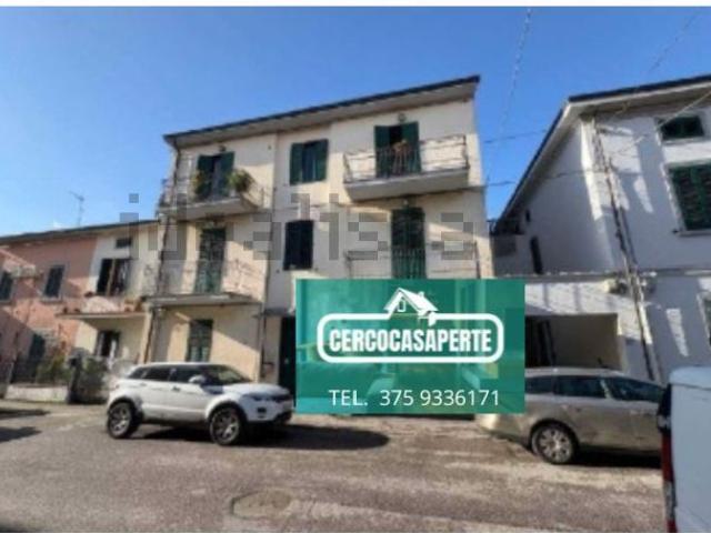 Appartamento in vendita a Prato, Toscana
