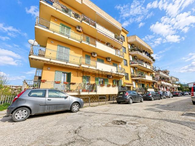 Appartamento in vendita a Nola, Campania