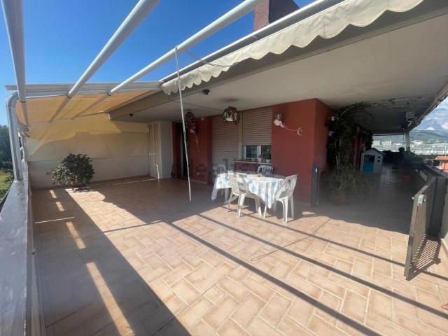 Attico in vendita a Marina di Carrara, Carrara