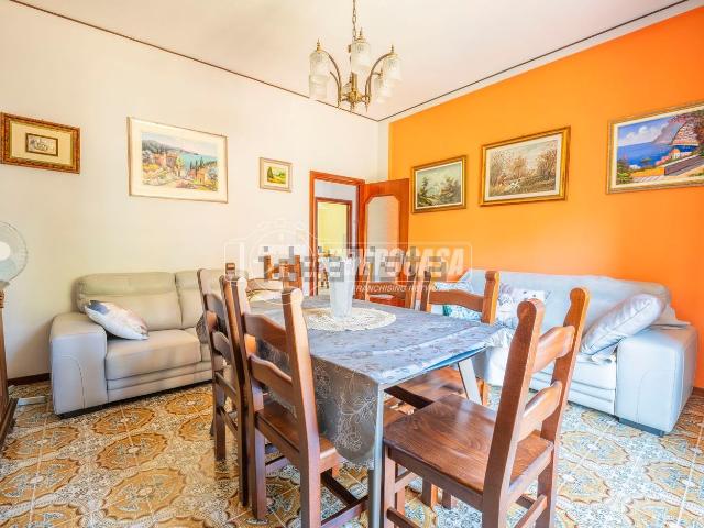 Appartamento in vendita a Ostra, Ancona
