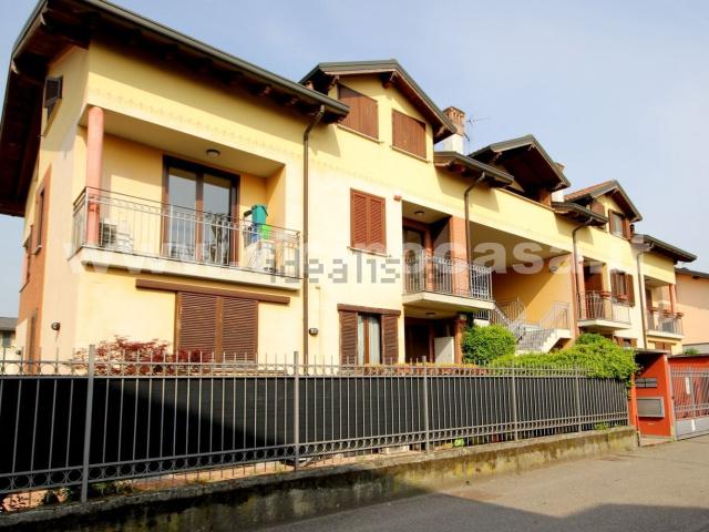 Appartamento in vendita a Corbetta, Lombardia
