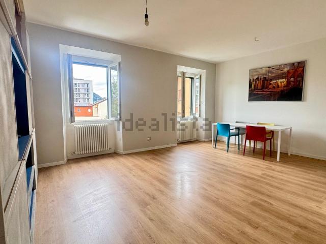 Appartamento in vendita a Acquate, Lecco