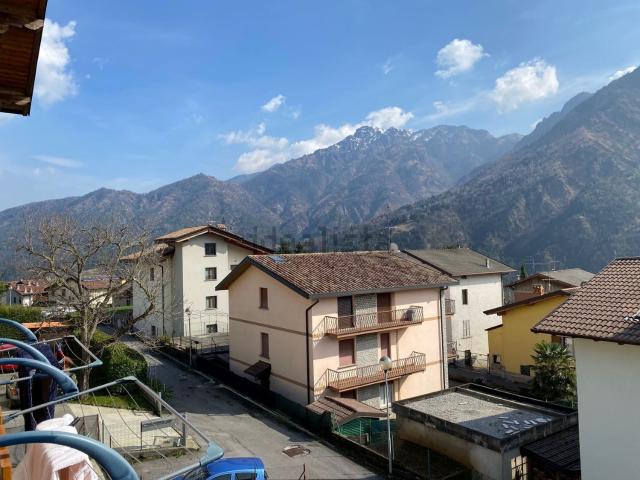 Appartamento in vendita a Parre, Lombardia