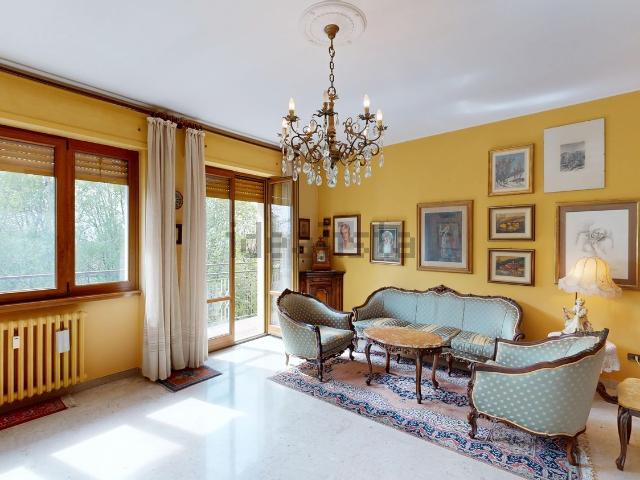 Appartamento in vendita a Santa Maria Maddalena, Varese